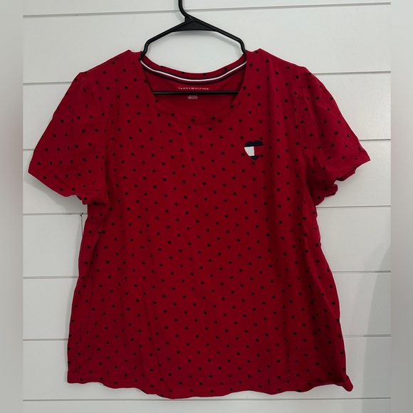 Tommy Hilfiger V-Neck Short Sleeve T-Shirt Polka Dot Red Valentines Size XL - Picture 1 of 3